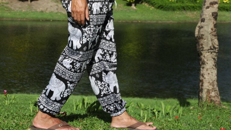 Thai Elefantenhose mit traditionellem Muster 