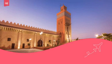 Blick auf die Koutoubia-Moschee als Titelbild für einen Artikel über die Frage 'Ist Marokko sicher?'