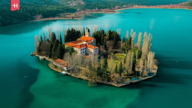 Eine kleine kroatische Insel
