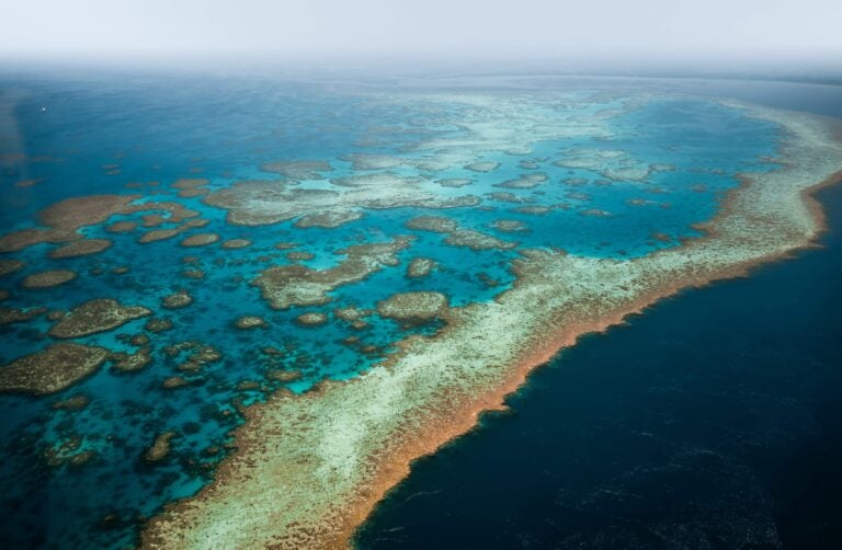 Luftaufnahme des Great Barrier Reefs 