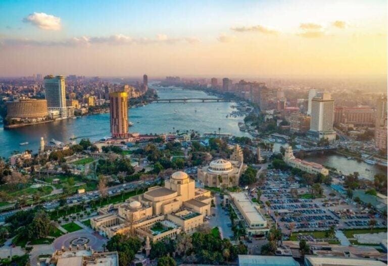 Luftaufnahme der Skyline von Kairo.