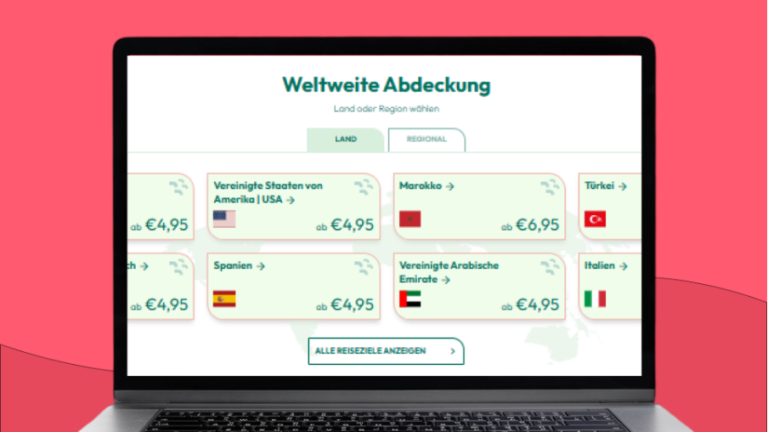 Ein Laptop zeigt die Webseite von Breeze mit weltweiten eSIM-Tarifen.