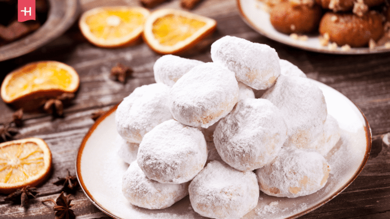 Teller mit Kourabiedes.