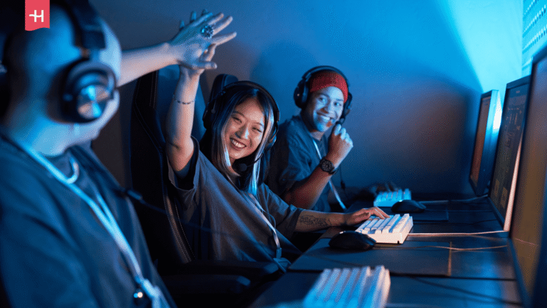 Gaming-Team feiert mit High Five