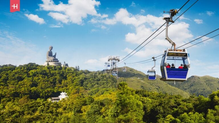Ngong Ping Seilbahn und Tian Tan Buddha in Hongkong