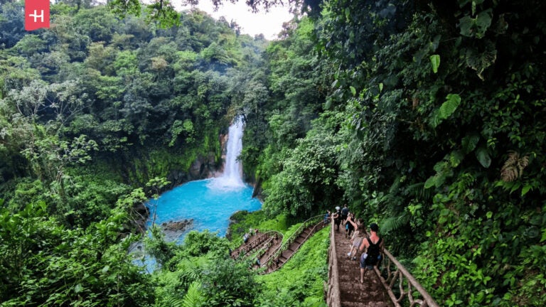 Río Celeste Wasserfall in Costa Rica