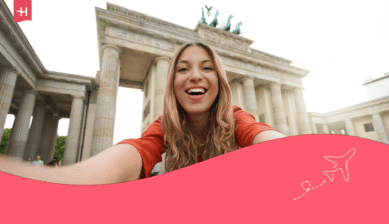 Selfie vor dem Brandenburger Tor in Berlin