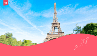 Eiffelturm in Paris bei Sonnenschein