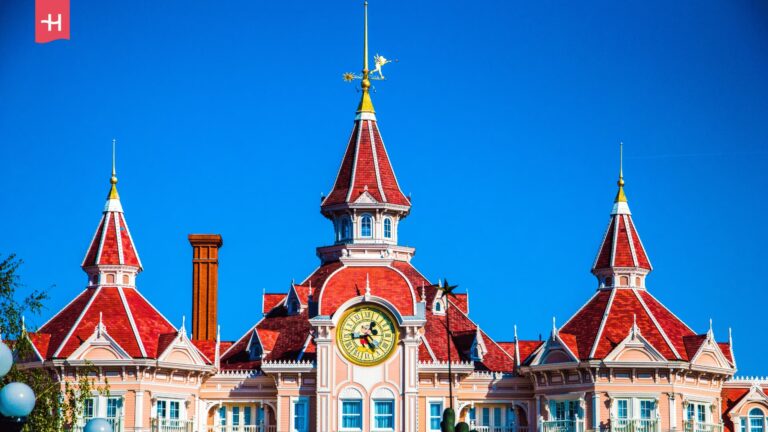 Disneyland Paris Hauptgebäude