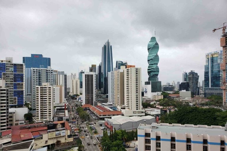 chip para Panamá, Ciudad de Panamá, edificios, sim card, celular, teléfono