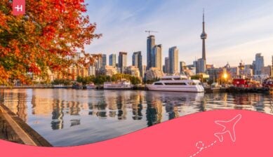 Toronto, Ontario, Canadá paisaje urbano en otoño al amanecer.