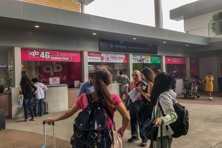 Aeropuerto de Camboya con principales operadores de internet y telefonía móvil