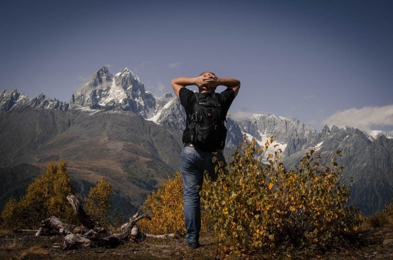 Viaja con la SIM para tener Internet en Georgia de Holafly