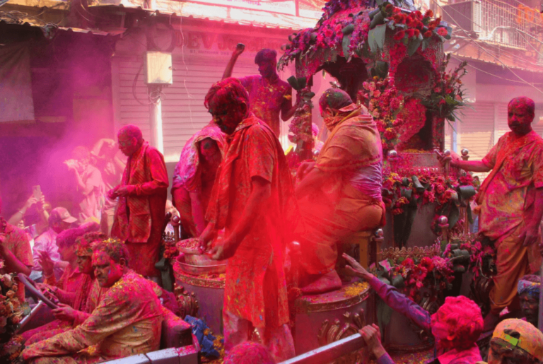 Cómo celebrar Holi