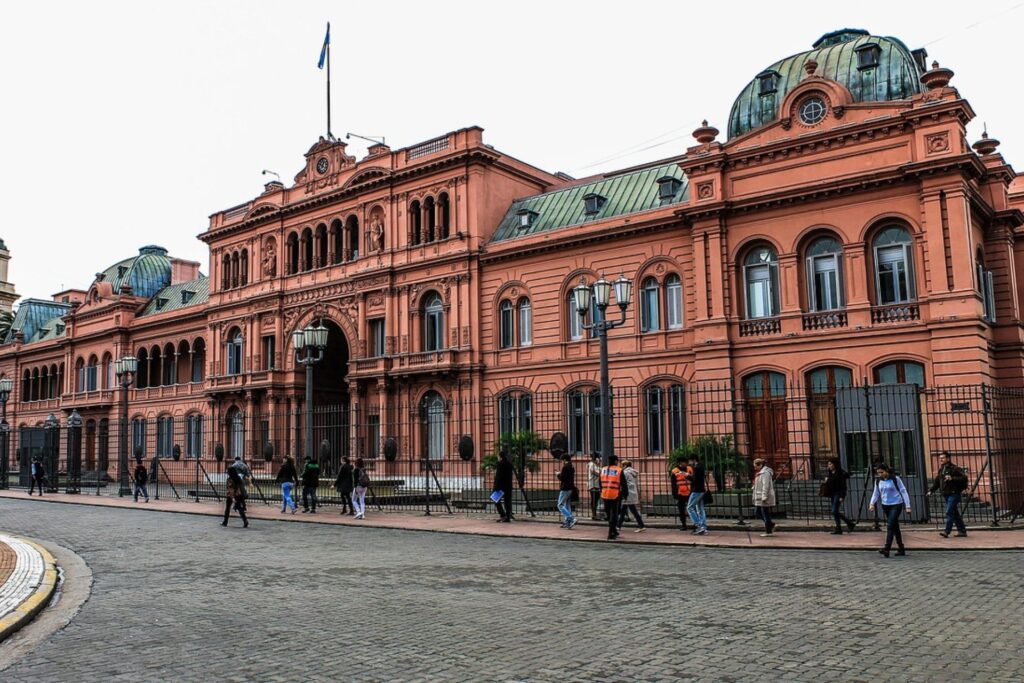 Vista exterior de la Casa Rosada en Buenos Aires