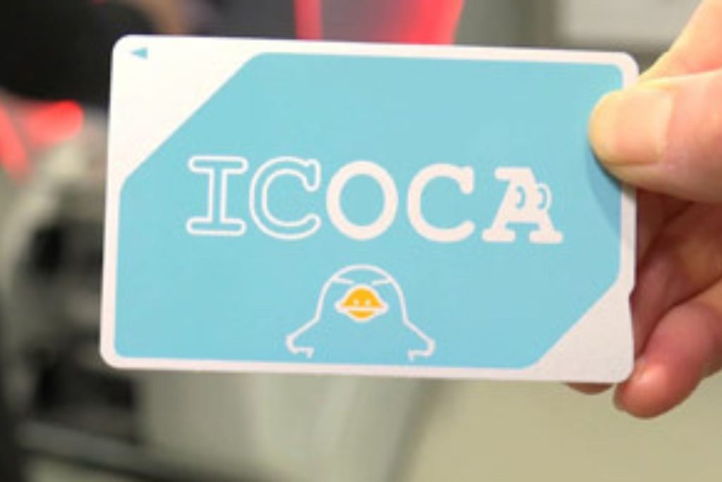 Con la tarjeta ICOCA puedes viajar en trenes y buses por Japón