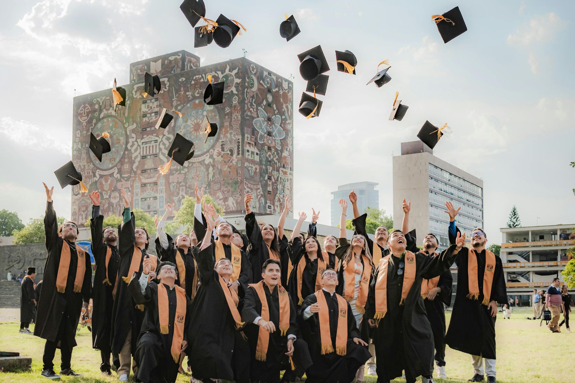 becas para estudiar en México