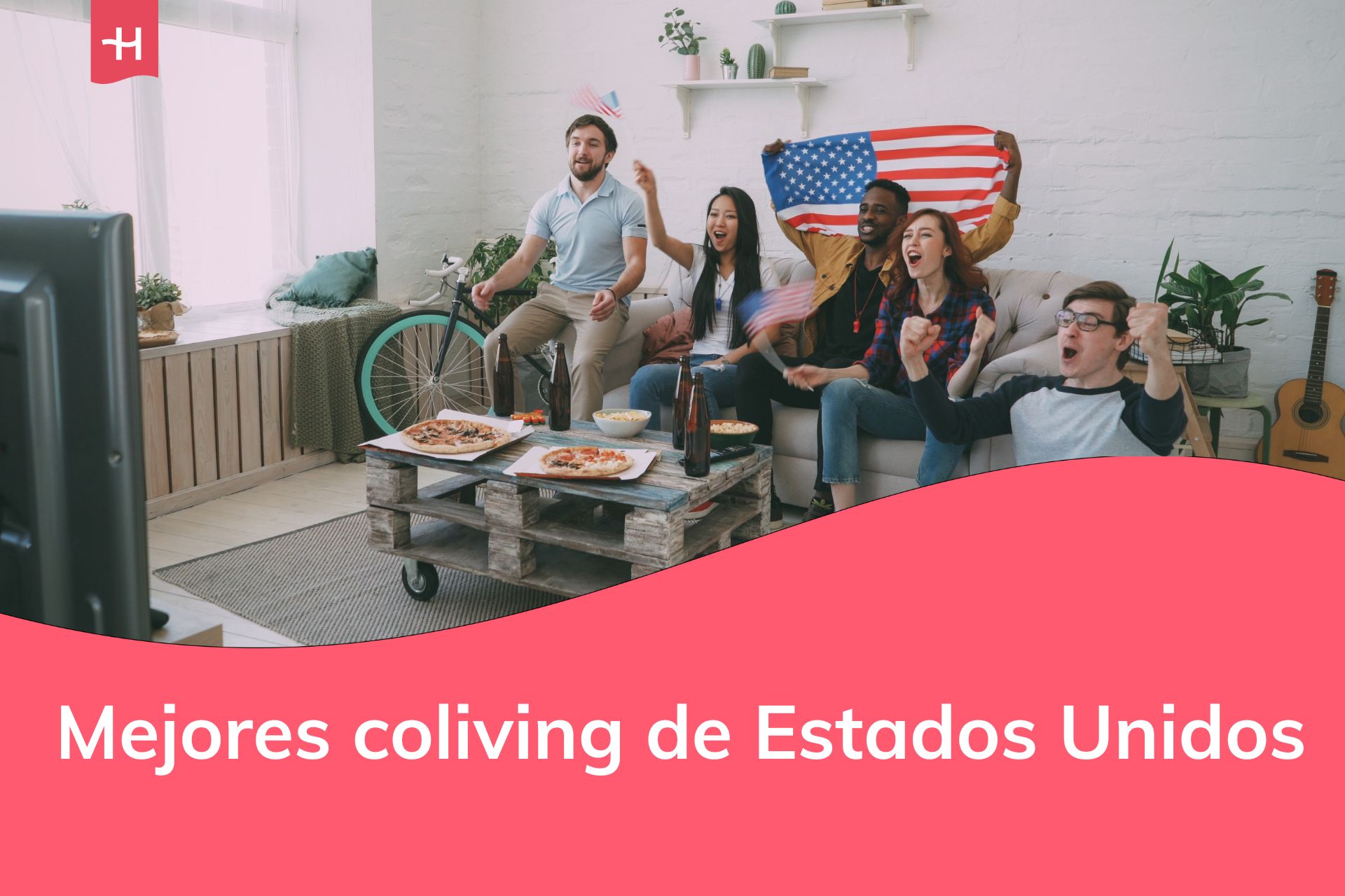 Top coliving en USA: grupo de nómadas digitales en alojamiento compartido con bandera de EE.UU.