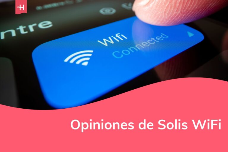 usuario conectandose a Solis wifi en un viaje