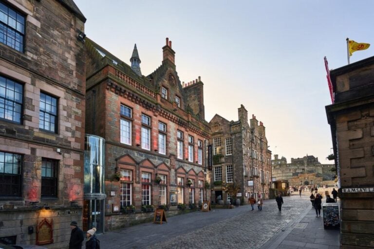 Fachada de The Scotch Whisky Experience en Edimburgo.