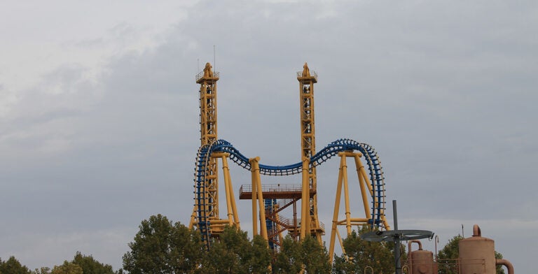 Montaña rusa, parque Warner en Madrid