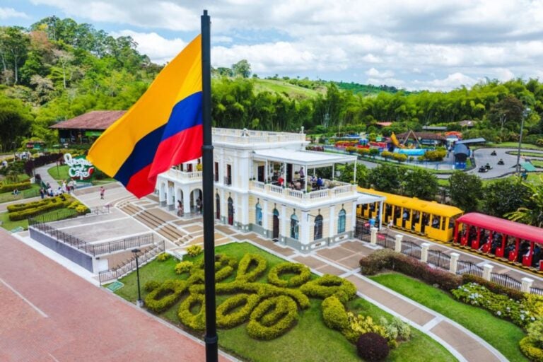 Vista aérea del Parque del Café en Colombia
