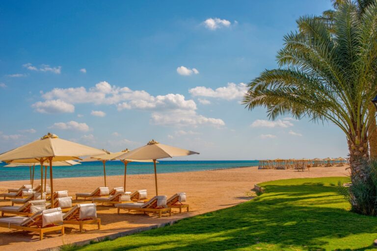 Mar y playa en Sahl Hasheesh, Hurghada.