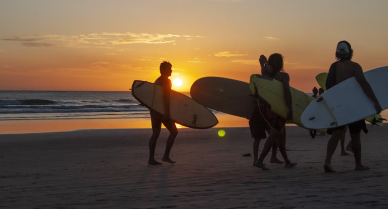 Mejor época para surfear en Costa Rica