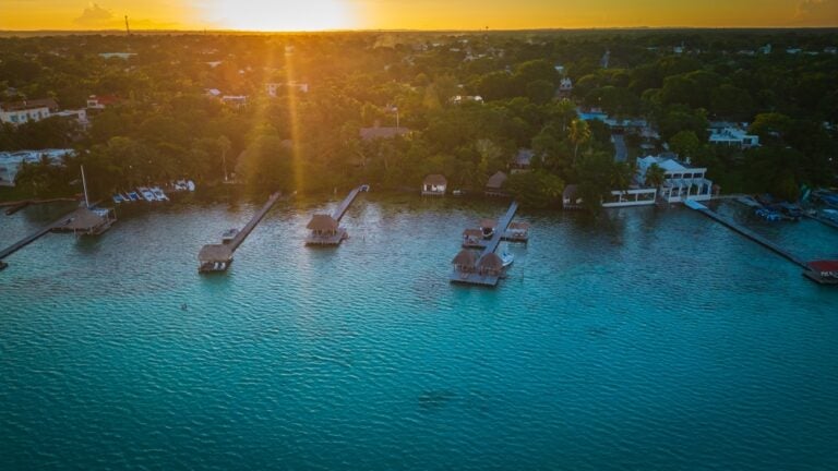 Qué hacer en Rivera Maya: Ir a la laguna de Bacalar