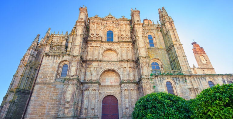 Fachada de la catedral Vieja (iglesia de Santa María)