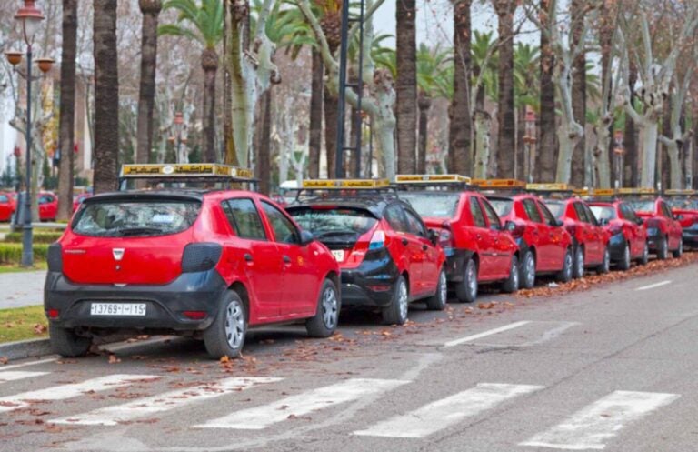 Cómo moverse en Marruecos: petit taxi