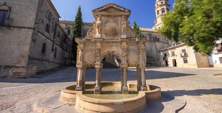 Plaza de Santa María, uno de los lugares más populares que ver en Baeza