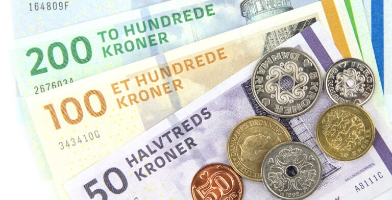 Billetes y monedas de corona danesa (DKK)