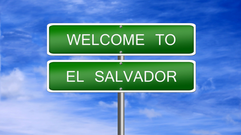 Consejos que te damos desde Holafly para tu viaje desde México hasta El Salvador.