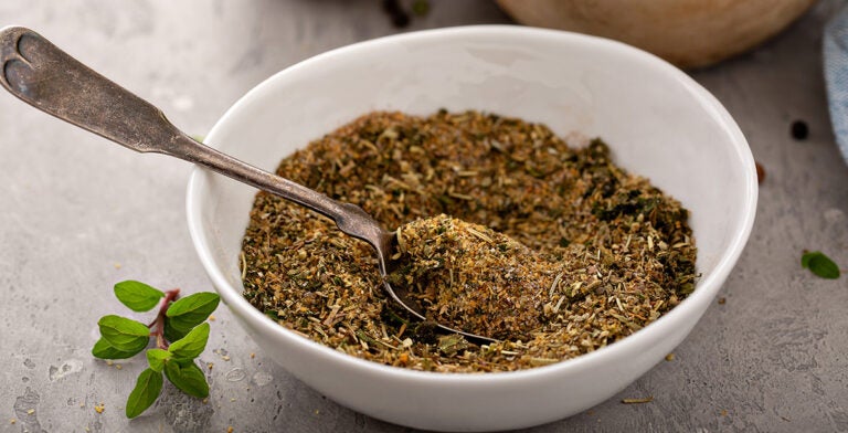 Hierbas secas y especias de Grecia