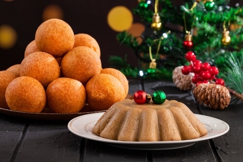 Comer natilla y buñuelos en Medellín