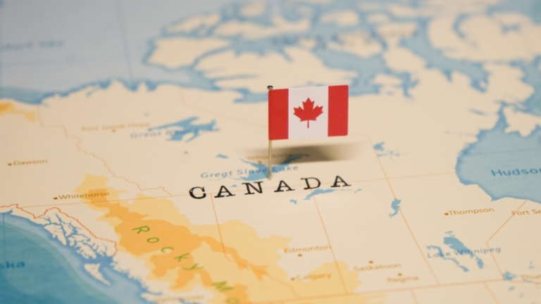 Consejos de Holafly para viajar a Canadá desde España.