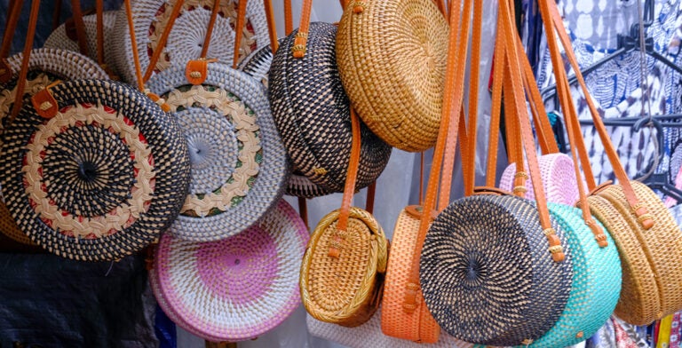 Bolsos de ratán