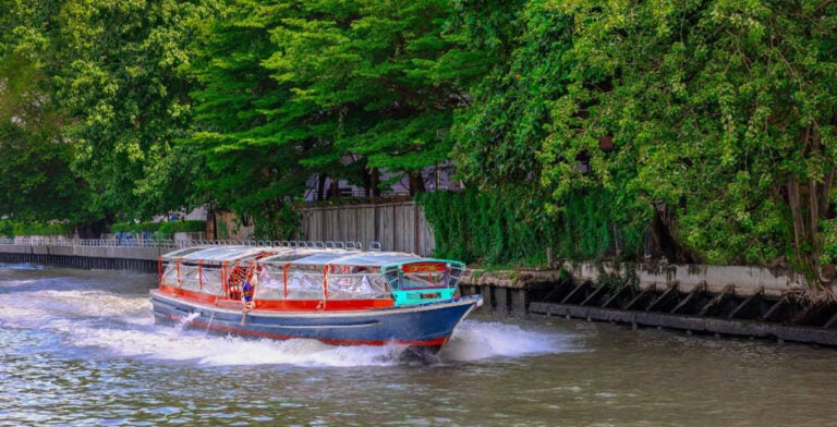 Ferri local en Tailandia