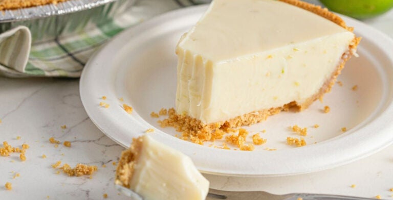 Key lime cheesecake