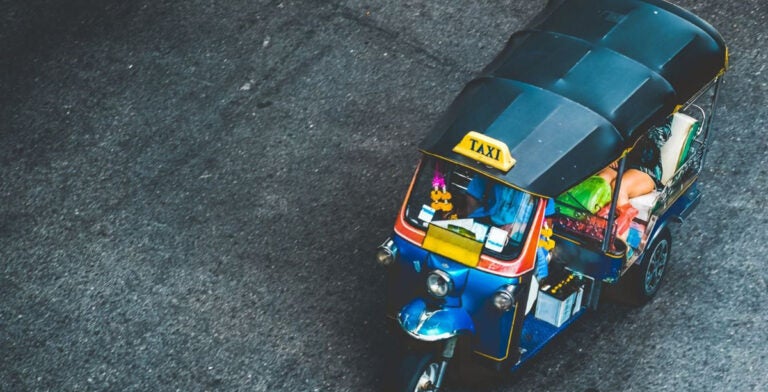 Tuk-tuks para moverse por Tailandia