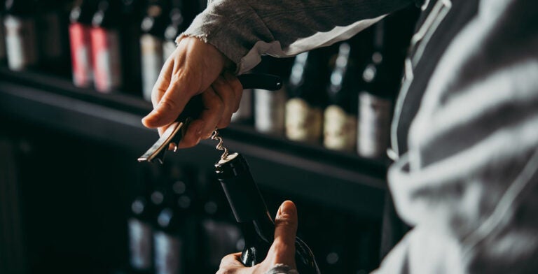 Una buena botella de vino italiano o un licor local es uno de los mejores souvenirs de Roma