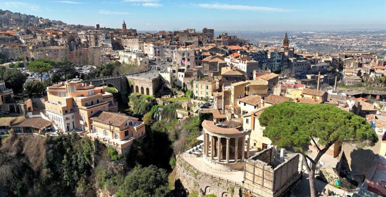Centro historico de Trívoli, una de las excursiones desde Roma más populares