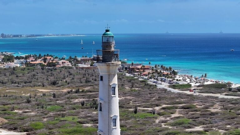Faro de California, Aruba