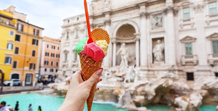 El tradicional gelato romano, elaborado con ingredientes naturales