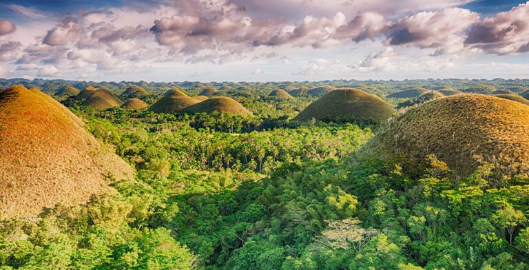 Panorama de las colinas de Chocolate en Bohol, Filipinas