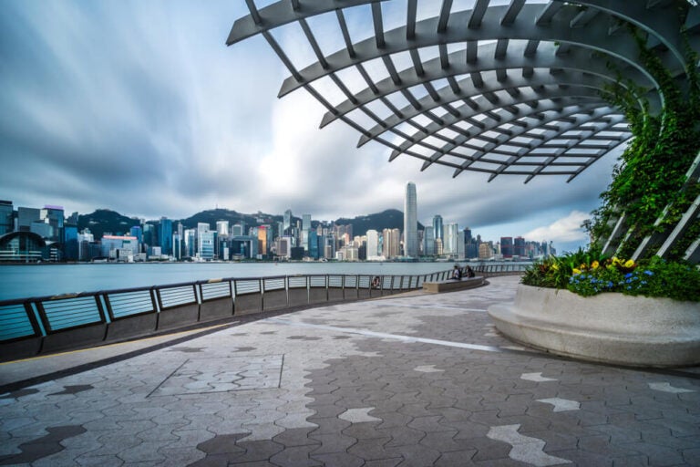 Panorámica de la ciudad desde el paseo de Tsim Sha Tsui.
