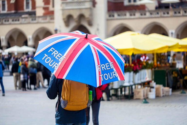 Recorrer Londres a pie con un guía permite comprender mejor su historia, reconocer detalles que pasarían desapercibidos y distinguir las identidades de sus barrios.