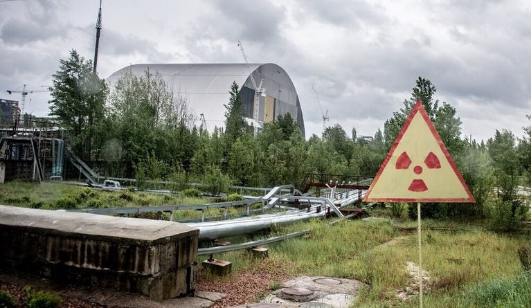 Vista exterior del cuarto reactor en Chernóbil