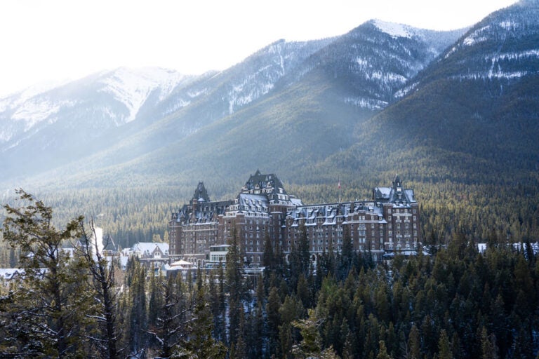 El evento principal de Halloween en el Fairmont Banff Springs se celebra bajo el título de "Halloween at the Castle": A Dark Fairytale en el Rundle Bar.